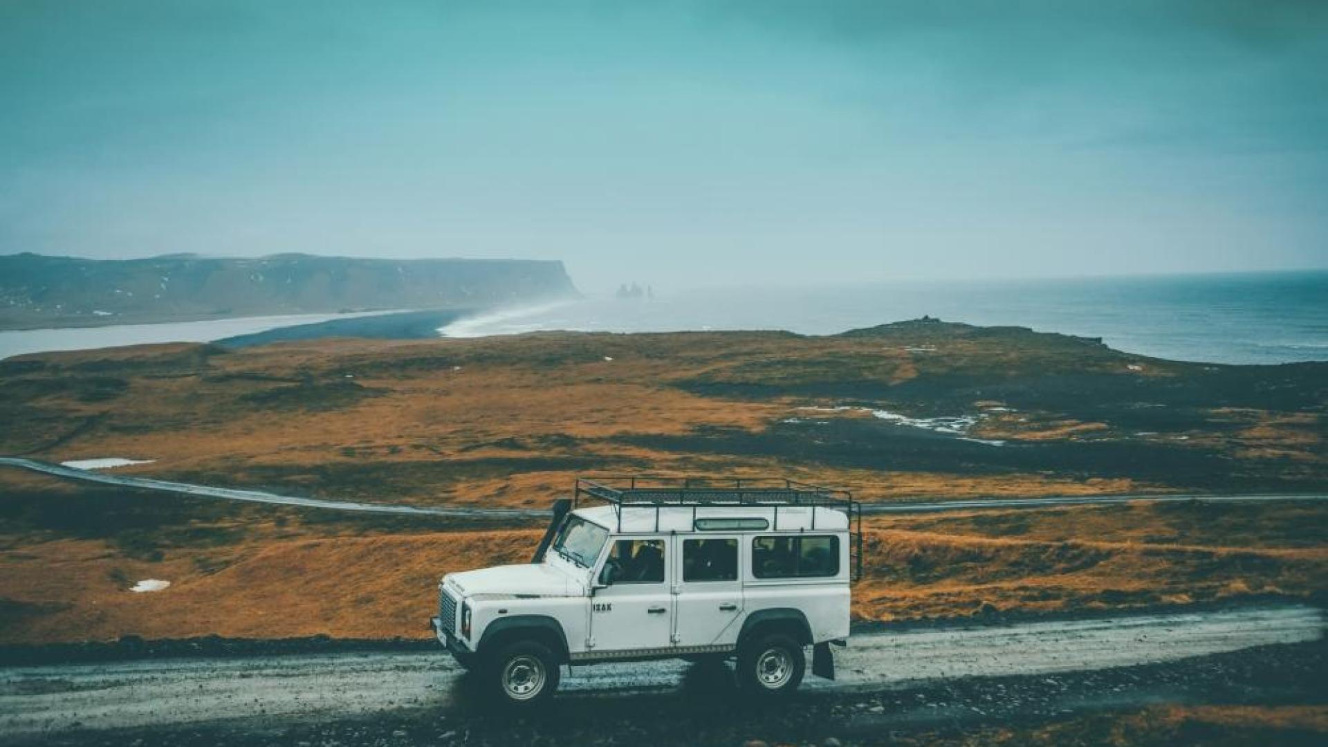 How to Plan a Coastal Trip with a Rented Boat